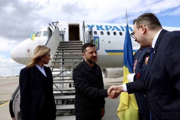 Зеленський прибув з візитом до Чехії: Анонсував хороші новини для України