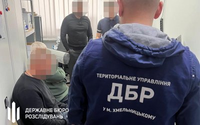 ДБР викрило начальника колонії на Житомирщині, який платив зарплату відсутнім підлеглим