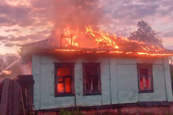 Росіяни вдарили по житловому сектору на Сумщині (ФОТО)