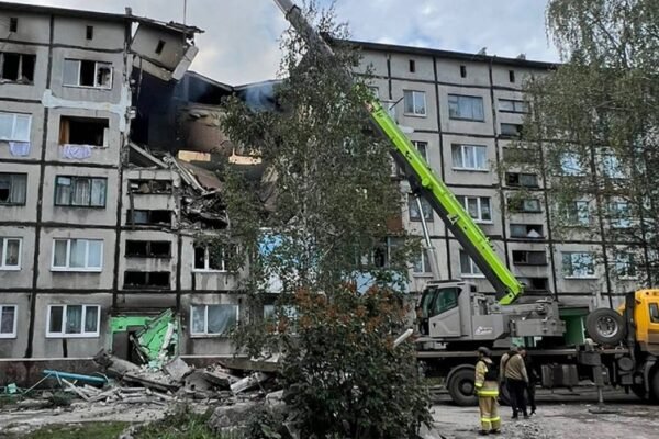 Росіяни обстріляли Донеччину: Влучили у багатоповерхівку