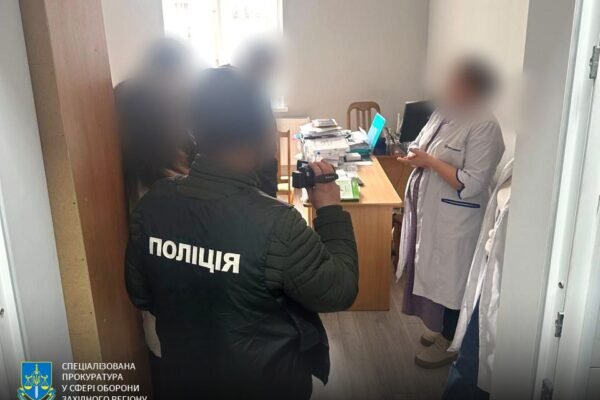 За підробку документів судитимуть депутатку міськради з Буковини