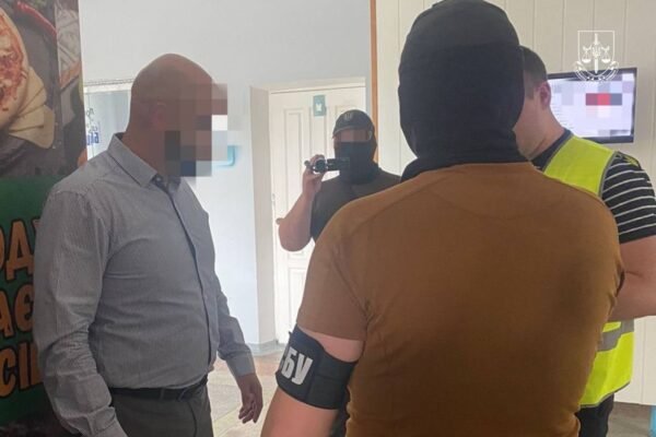 У Білій Церкві чиновник міськради погорів на хабарі в 15 тис. доларів