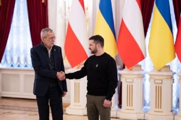 Зеленський зустрівся із президентом Австрії