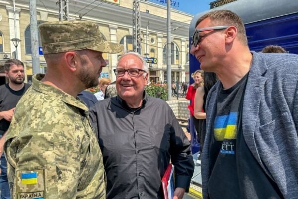 Американський філантроп Говард Грем Баффет відвідав Україну: Побував у підрозділах ДПСУ (ФОТО, ВІДЕО)