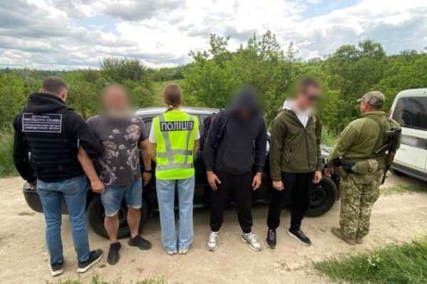 За кордон за 9 тис. доларів: На Одещині впіймали росіянина, що допомагав українським ухилянтам