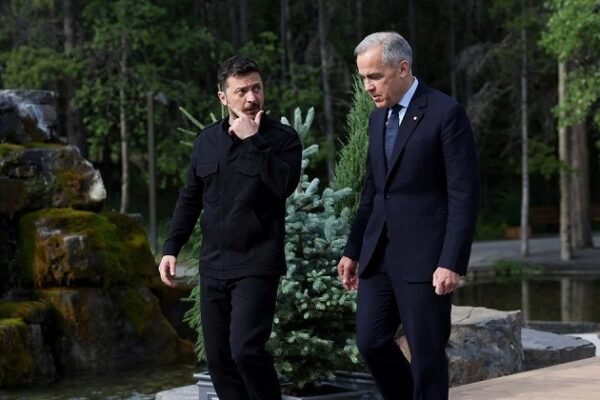 Зеленський прибув на саміт G7 у Канаді
