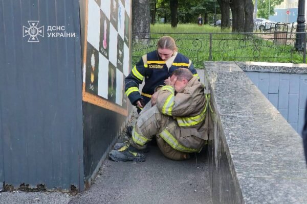 У Києві під час обстрілу загинули троє рятувальників