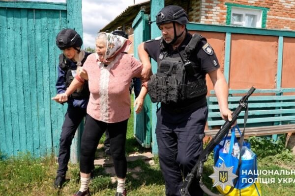 Поліцейські підрозділу “Білий янгол” врятували подружжя жителів Сумщини