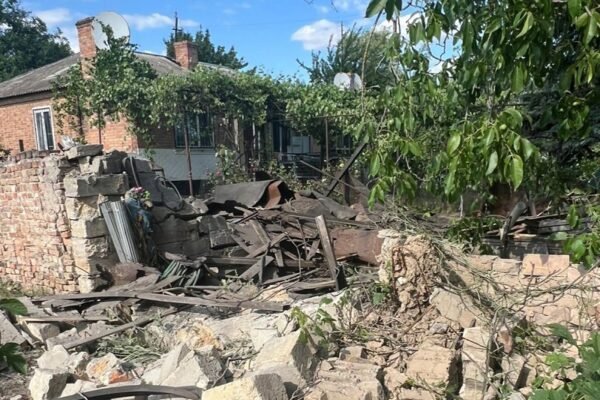 Росіяни вдарили по Нікопольщині: Загинуло 45-річна жінка