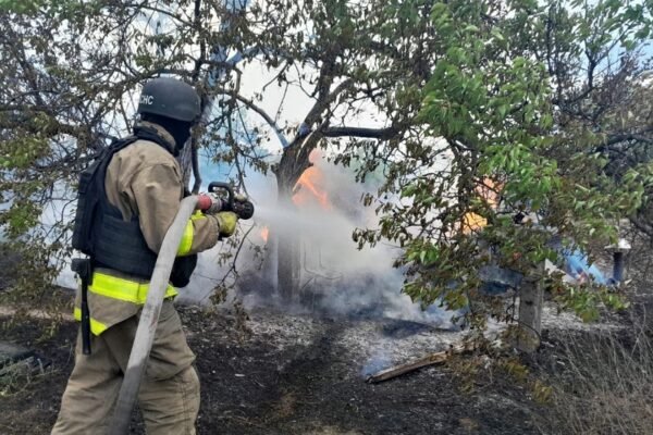 Окупанти вдарили по Нікопольщині: Пошкоджено 5 приватних будинків