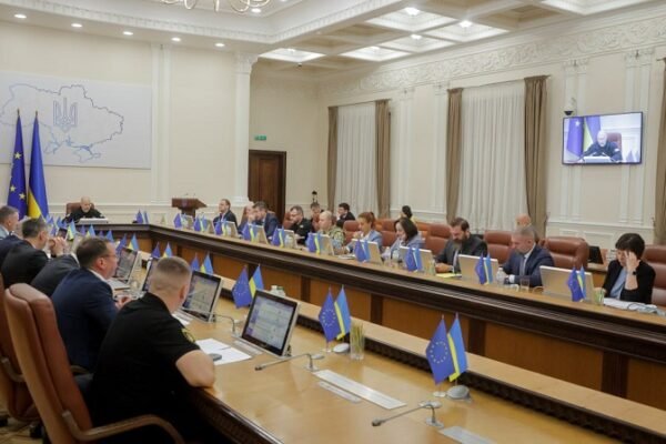 Уряд виділив 700 мільйонів гривень на 35 проєктів у сфері енергетики, – Шмигаль