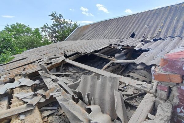 Росіяни вдарили по Нікопольщині: Пошкоджено 2 багатоповерхівки