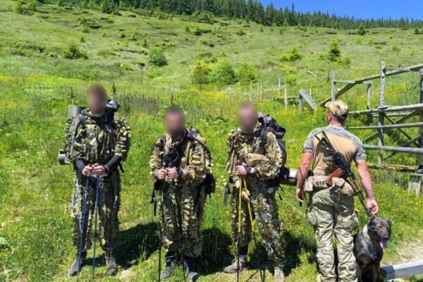 Трьох порушників кордону допоміг затримати  службовий пес прикордонників