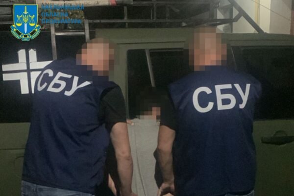 На Хмельниччині під час спроби підірвати військове авто затримали киянина