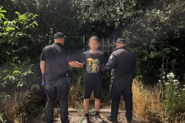 Прикордонники затримали 19-річного юнака, що уже втринадцяте намагався втекти з країни