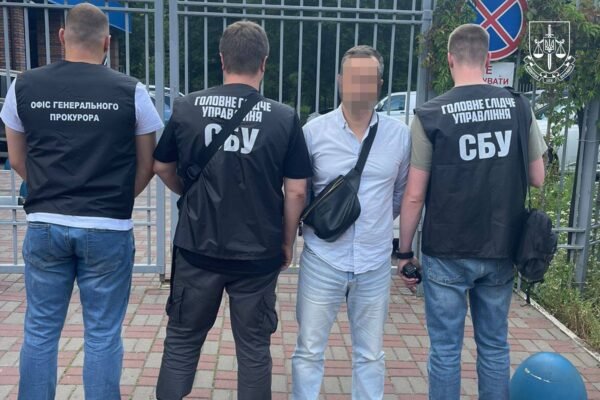 Посадовець Київського міського ТЦК попався на вимагання коштів за зняття з розшуку військовозобов’язаного