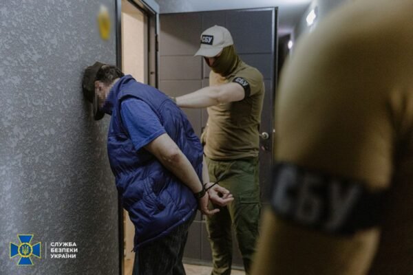Російські спецслужби під виглядом СБУ завербували жителя Дніпропетровщини для вбивства одного з командирів “Вовків да Вінчі”