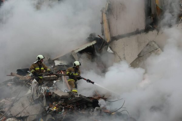 Росіяни масовано вдарили по Києву: Загинуло 6 людей, серед яких дитина, та півсотні поранених