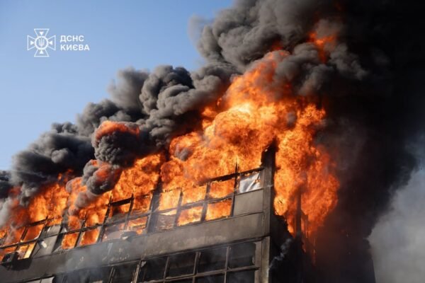 Це очевидне нарощування терору РФ: Зеленський відреагував на масовану атаку по Україні в ніч на 10 липня