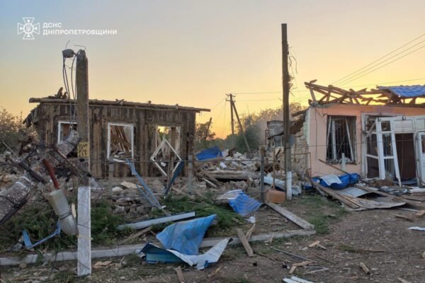 Ворог атакував Дніпропетровщину: В одному з районів постраждала сім’я вогнеборця