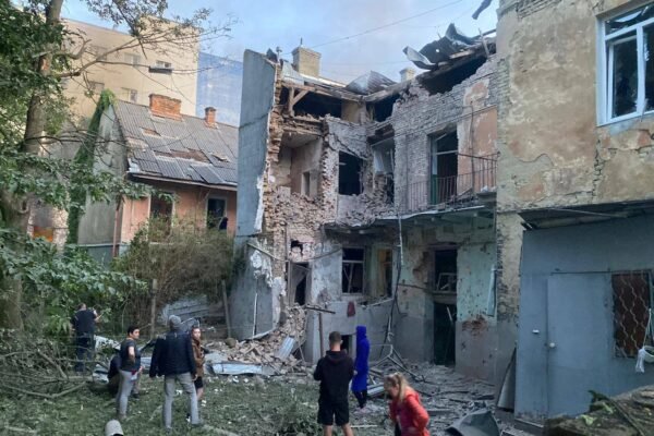 Львів у ніч на 12 липня був під масованим ударом: В місті багато руйнувань, є поранені