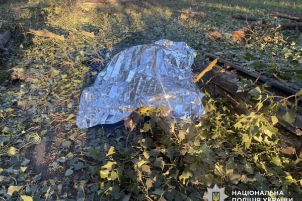 Росіяни вдарили дронами та авіабомбами по Шостці. Є жертви