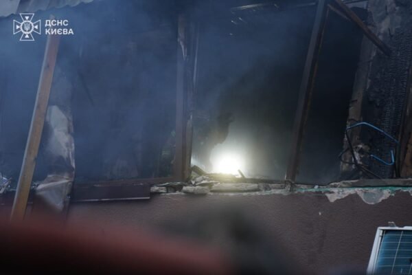 Внаслідок масованої атаки на Київ у ніч на 21 липня загинула людина. В місті значні руйнування