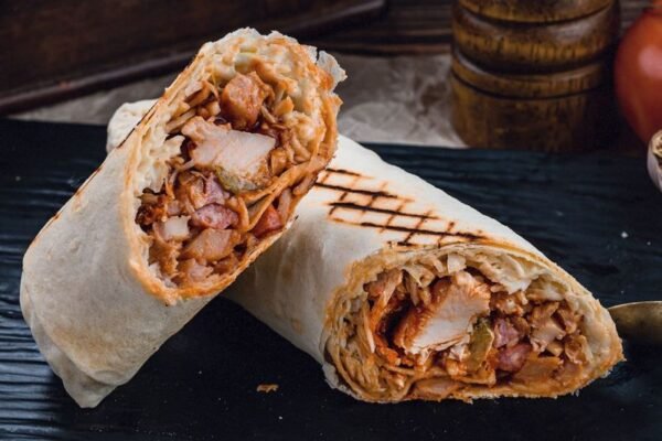 На Вінниччині спалах сальмонельозу: захворіло майже 30 людей, що вживали шаурму в привокзальному кафе