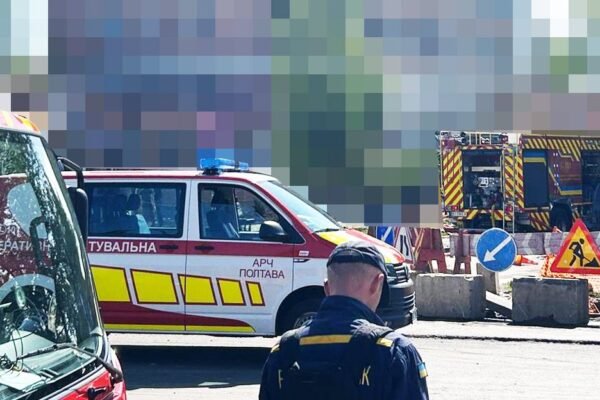 В Сухопутних військах повідомили про атаку БпЛА по обласному та міському ТЦК в Полтаві. Є жертви