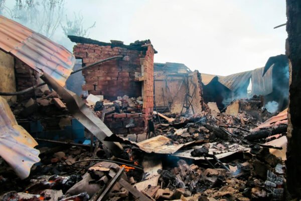 Внаслідок обстрілів Харківщини минулої доби загинула жінка, поранено ще 13 цивільних, серед яких діти