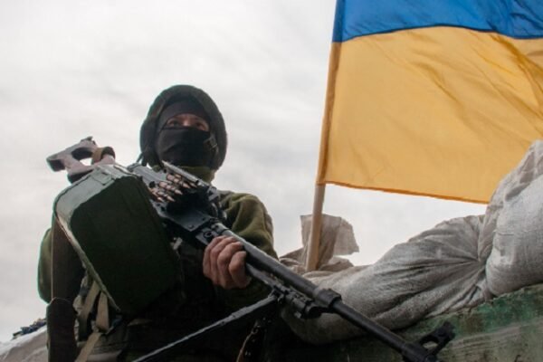 Євросоюз вже навчив близько 80 тисяч українських військових, – Єврокомісія