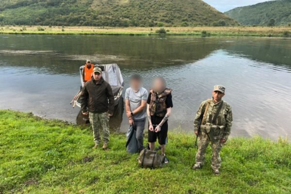 На Вінниччині затримали чоловіків, що мали намір вплав дістатися берегів Молдови