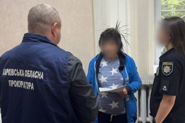 На Харківщині повідомили про підозру 69-річній працівниці моргу, яка крала особисті речі військових