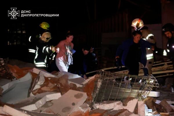 Росіяни атакували ракетами і “шахедами” Дніпро та область