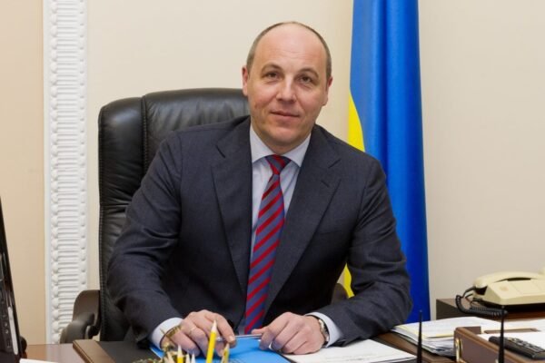 Петиція про надання Андрію Парубію звання Героя України набрала потрібну для розгляду кількість голосів