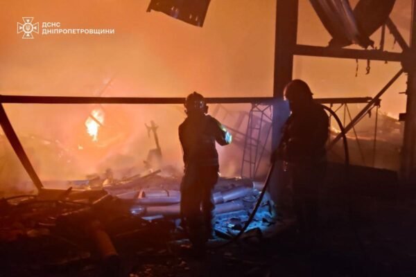 Нічний удар по Дніпропетровщині: Є поранена, пошкоджені будинки та підприємство