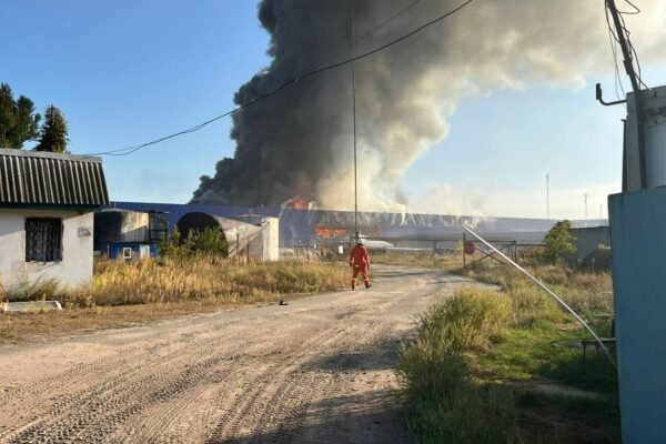 Росіяни зранку вдруге атакували Київщину: Уражено логістичний центр