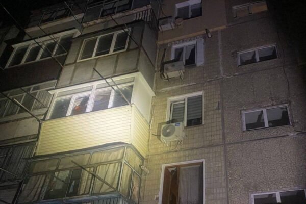 На Дніпропетровщині через обстріли пошкоджені ЛЕП та будинки