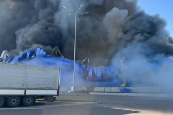 Під удар окупантів на Київщині потрапив гіпермаркет “Епіцентр”, – заява компанії