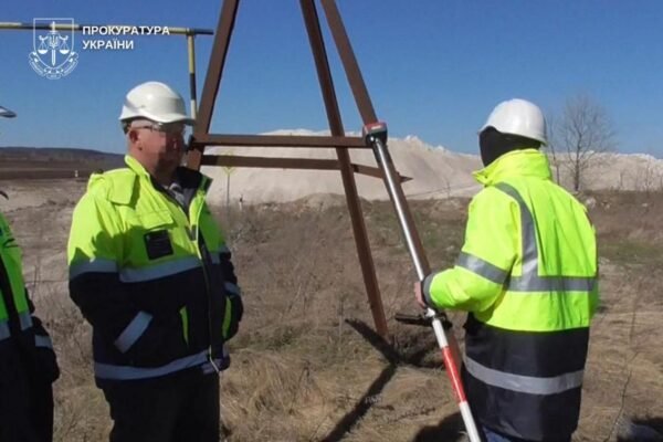 На Черкащині правоохоронці виявили незаконний видобуток корисних копалин на майже 190 млн грн