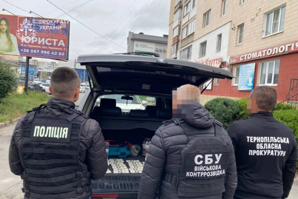 На Тернопільщині у військового вимагали 3,5 тис. дол. за переведення у тилову частину