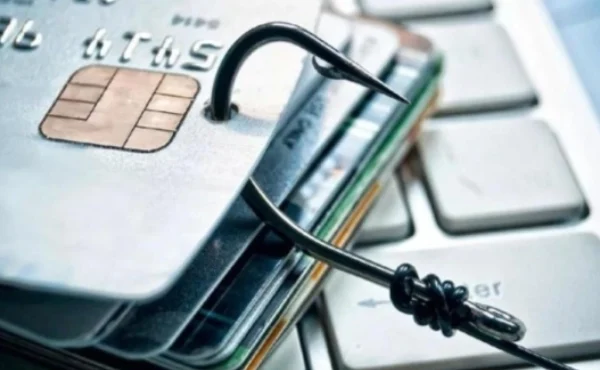 У Тернополі жінка втратила майже півмільйона гривень, довірившись шахраю