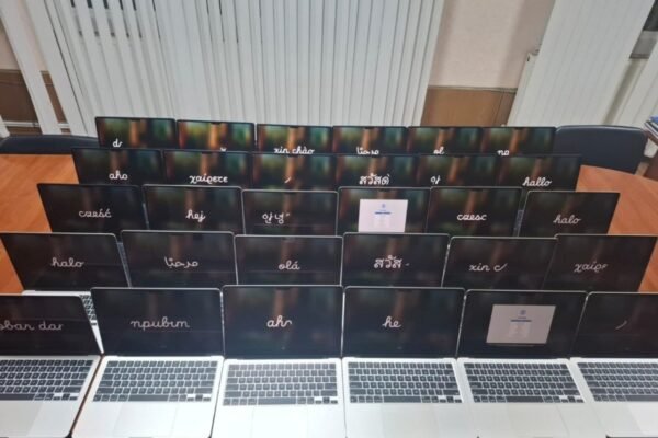 30 незадекларованих макбуків намагався провезти водій рейсового автобуса через пункт пропуску на Вінниччині