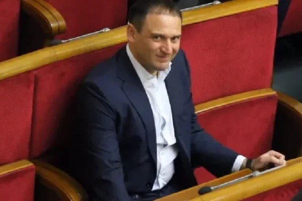 Волинян застерігають: Добкін може використати працівників місцевих підприємств у проросійських мітингах