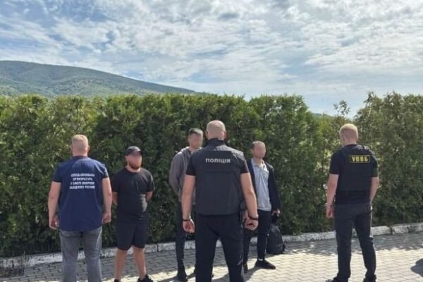 На Закарпатті чоловік намагався підкупити прикордонника