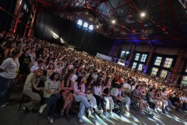 «Молодвіж» у Львові: 3600 молодих людей, 60 спікерів та 300 тисяч гривень на «Дронопад»