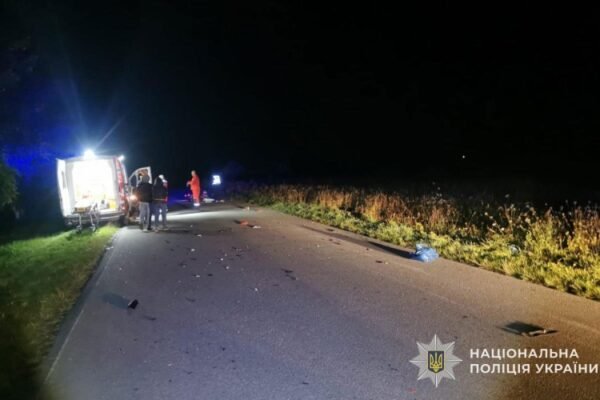 На Тернопільщині 17-річний мотоцикліст наїхав на пішохода, обоє загинули