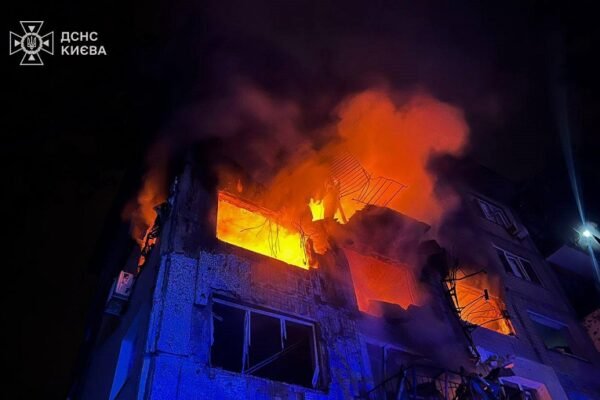 Росіяни масовано атакували Київ: Загинули люди (ФОТО, ВІДЕО)