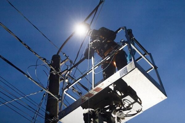 Енергетики ДТЕК повернули світло для 2000 родин у Києві