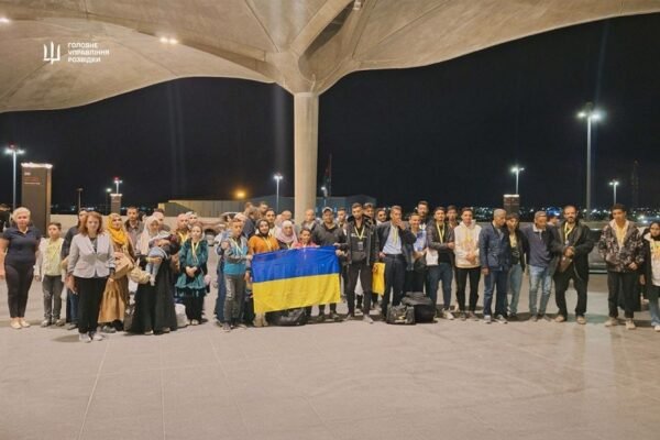 Україна евакуювала 57 осіб з Сектора Гази: З них 48 українців